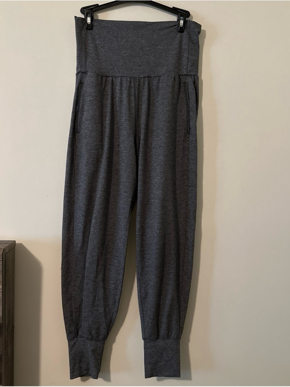 Aerie Heathered Grey High-Waist Lounge Joggers / Harem Pants